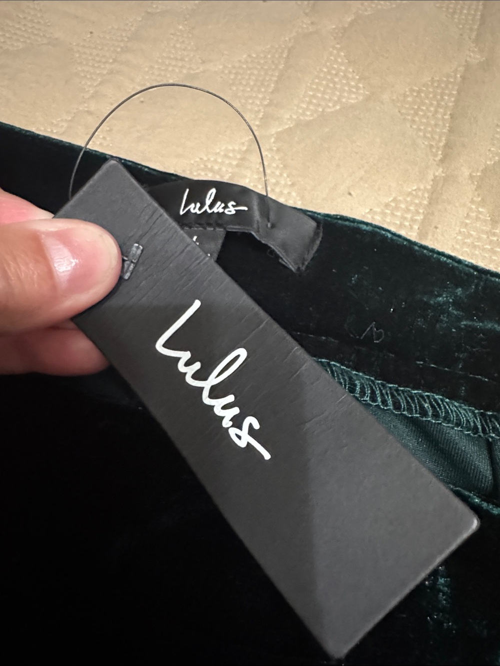 Lulu's Emerald Green Velvet Flared Pants Size Large NWT - Picture 5 of 9